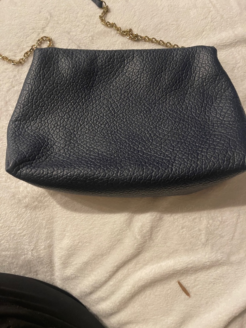 Burberry Navy Pebbled Leather Chain Shoulder Bag with Gold Hardware - Picture 5 of 7